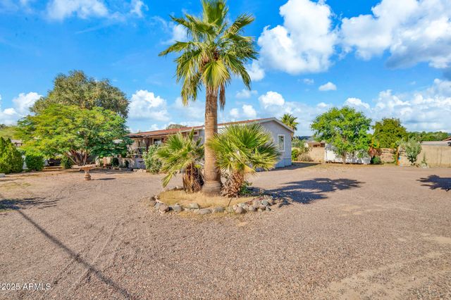 2510 E UTOPIA Road, Phoenix, AZ 85050