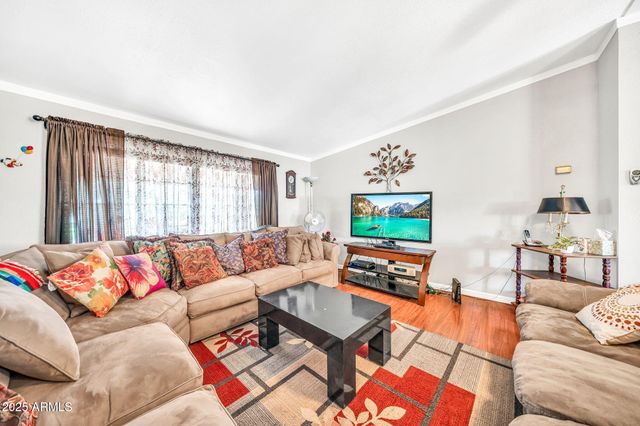 2510 E UTOPIA Road, Phoenix, AZ 85050