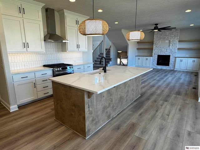 11505 S 116th Street, Papillion, NE 68046