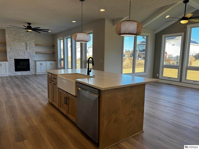 11505 S 116th Street, Papillion, NE 68046