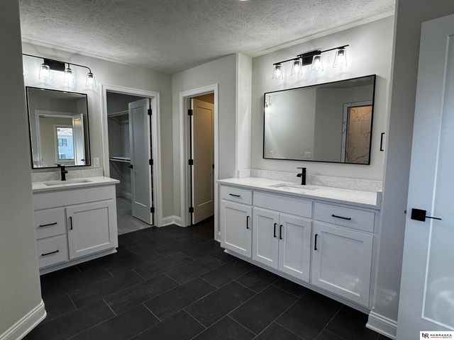 11505 S 116th Street, Papillion, NE 68046