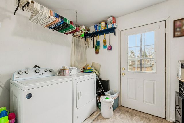 820 S Pine Street, Streamwood, IL 60107