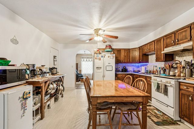 820 S Pine Street, Streamwood, IL 60107