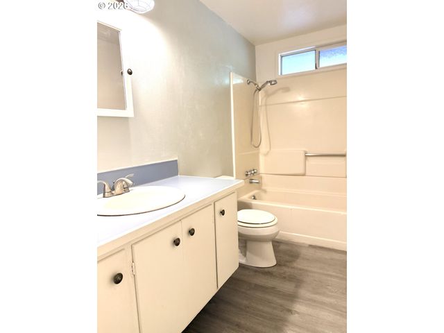 4905 NECTAR Way, Eugene, OR 97405