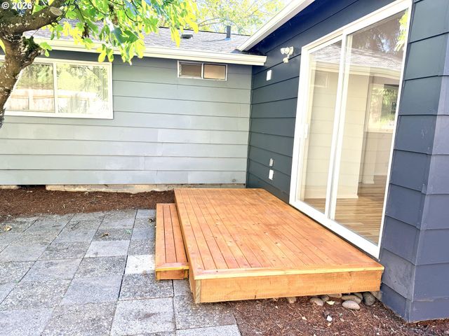 4905 NECTAR Way, Eugene, OR 97405
