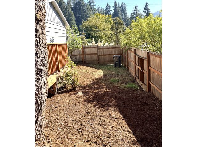 4905 NECTAR Way, Eugene, OR 97405