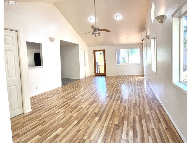 4905 NECTAR Way, Eugene, OR 97405