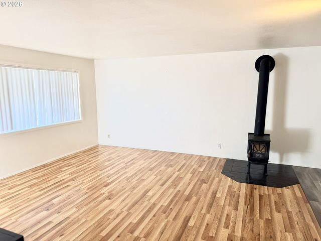 4905 NECTAR Way, Eugene, OR 97405