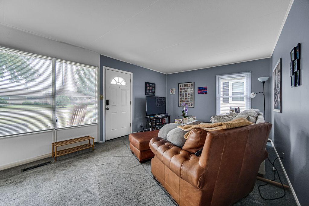 809 Westshire Drive, Joliet, IL 60435 — photo 3