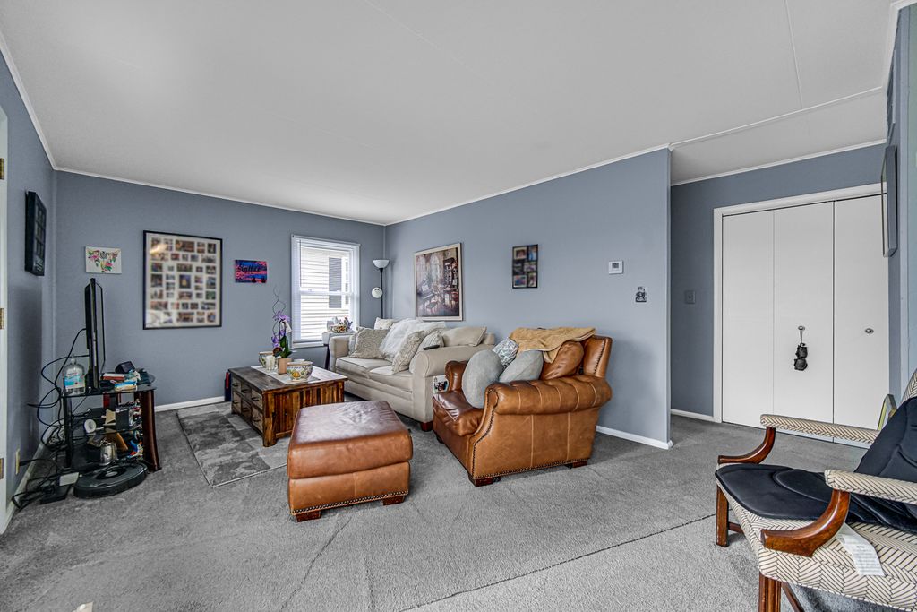 809 Westshire Drive, Joliet, IL 60435 — photo 4