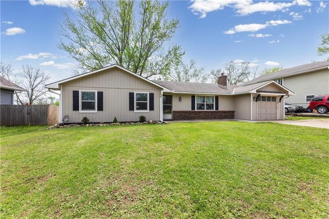 507 W CAMBRIDGE Road, Belton, MO 64012
