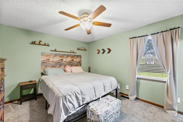 507 W CAMBRIDGE Road, Belton, MO 64012
