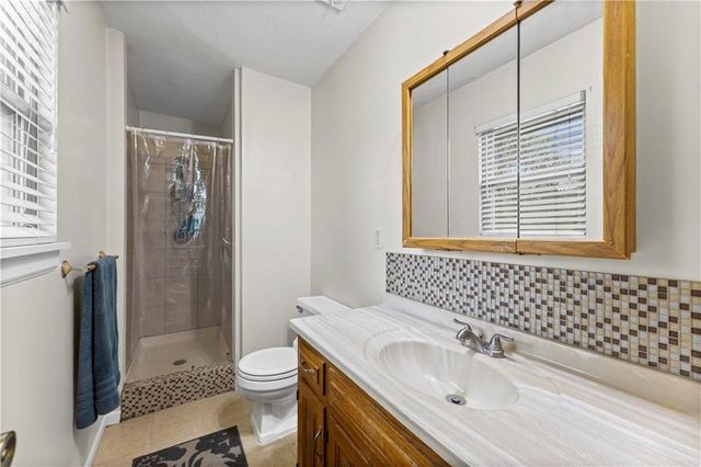 507 W CAMBRIDGE Road, Belton, MO 64012