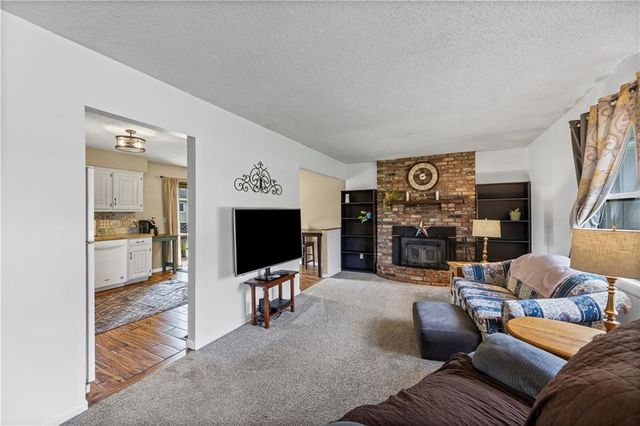 507 W CAMBRIDGE Road, Belton, MO 64012