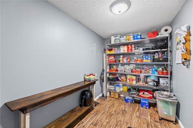 507 W CAMBRIDGE Road, Belton, MO 64012