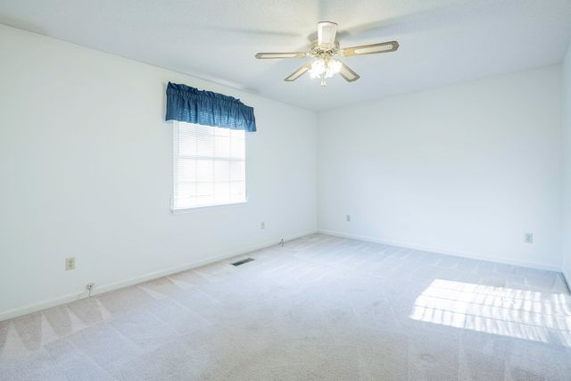 33 Joy Ann Circle, Rossville, GA 30741
