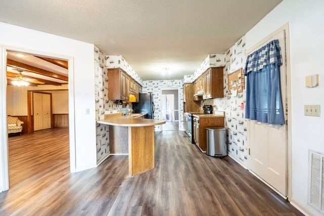 33 Joy Ann Circle, Rossville, GA 30741