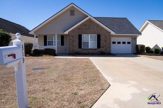 319 Deerfield Circle, Warner Robins, GA 31088