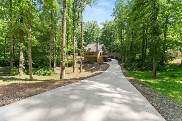 192 Browns Point, Dawsonville, GA 30534