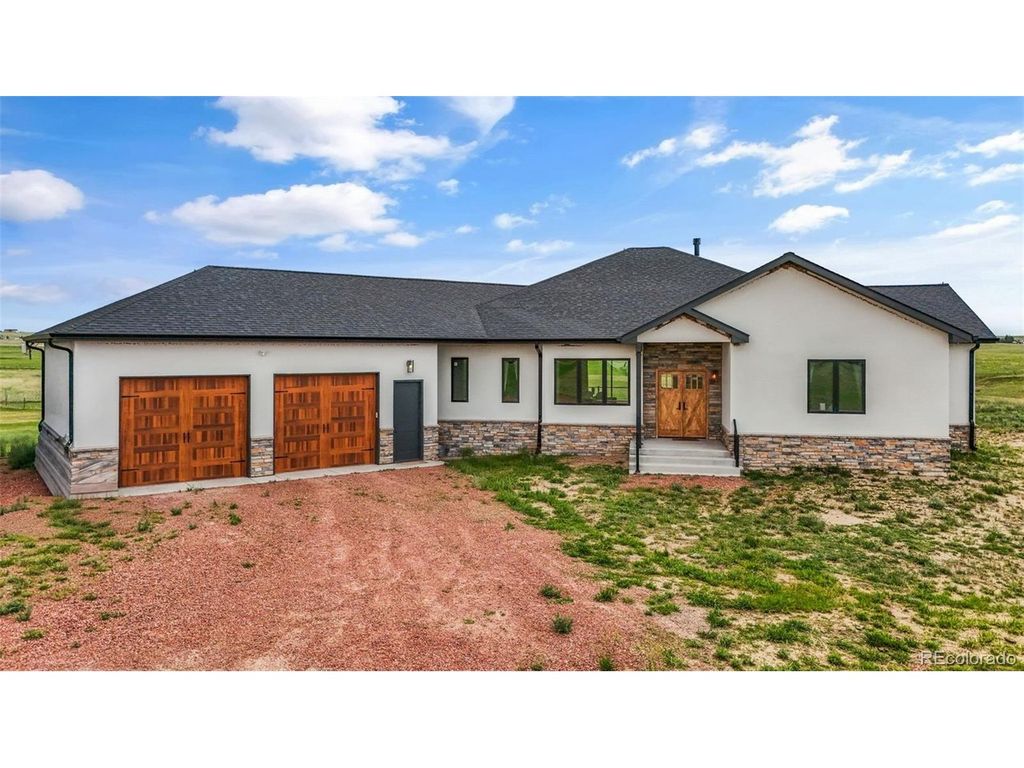 2650 Rustlers Canyon Loop, Elizabeth, CO 80107