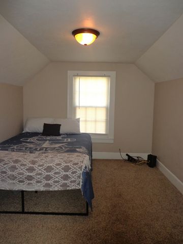 181 Washington Ave, Camden, TN 38320