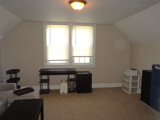 181 Washington Ave, Camden, TN 38320