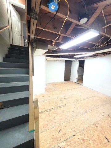 181 Washington Ave, Camden, TN 38320