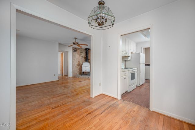 8901 Art Road, Cedar Grove, NC 27231