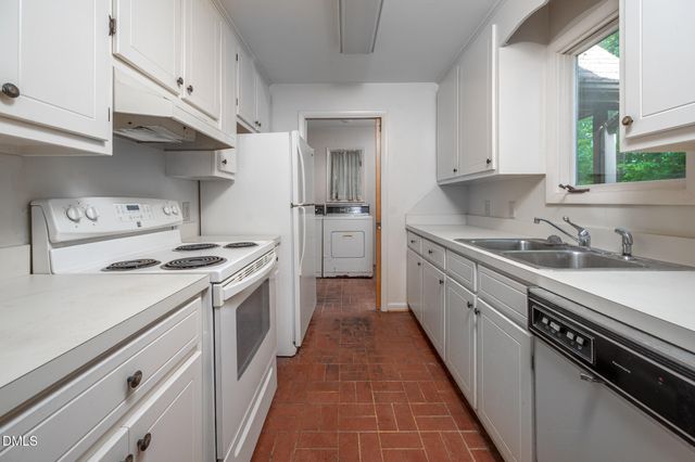 8901 Art Road, Cedar Grove, NC 27231