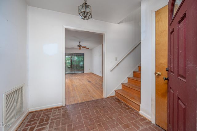 8901 Art Road, Cedar Grove, NC 27231