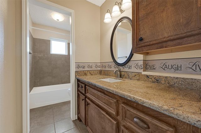 10010 Lost Pine Drive, Baytown, TX 77521
