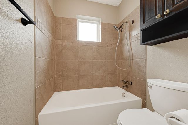 10010 Lost Pine Drive, Baytown, TX 77521