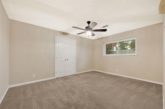 10010 Lost Pine Drive, Baytown, TX 77521