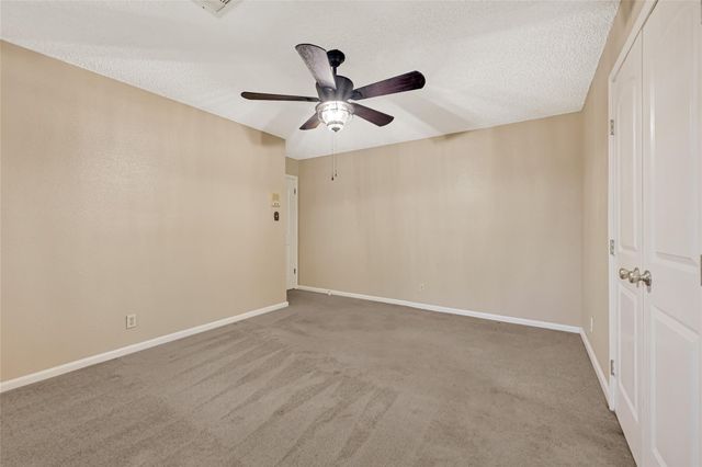 10010 Lost Pine Drive, Baytown, TX 77521