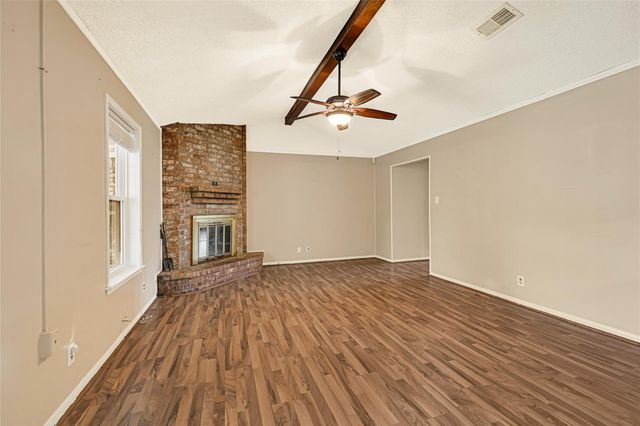 10010 Lost Pine Drive, Baytown, TX 77521