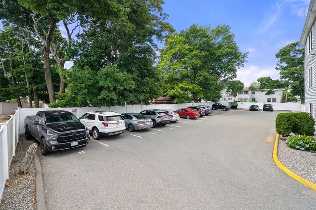 24 South St 4, Medford, MA 02155