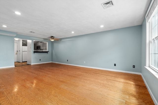 24 South St 4, Medford, MA 02155