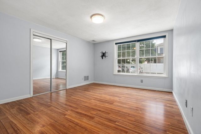 24 South St 4, Medford, MA 02155