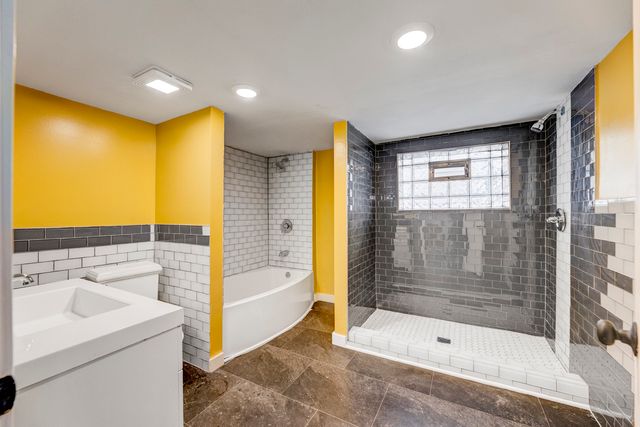 9431 S Vernon Avenue, Chicago, IL 60619
