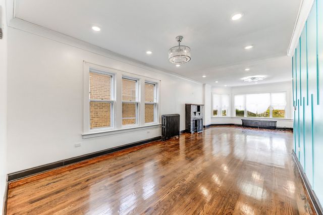 9431 S Vernon Avenue, Chicago, IL 60619