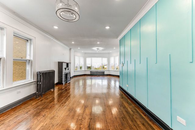 9431 S Vernon Avenue, Chicago, IL 60619
