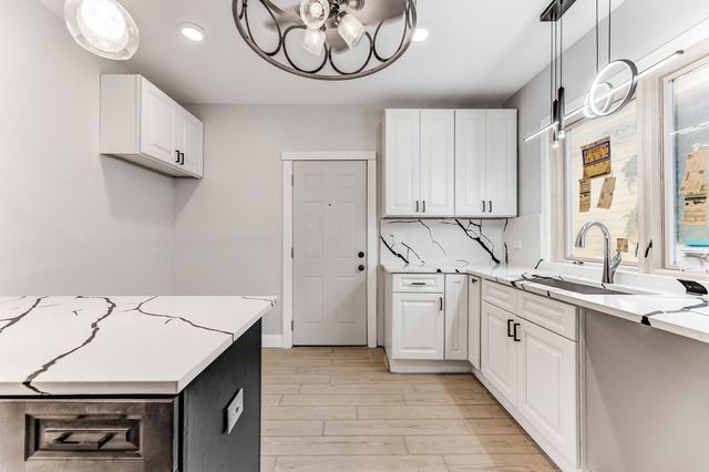 9431 S Vernon Avenue, Chicago, IL 60619