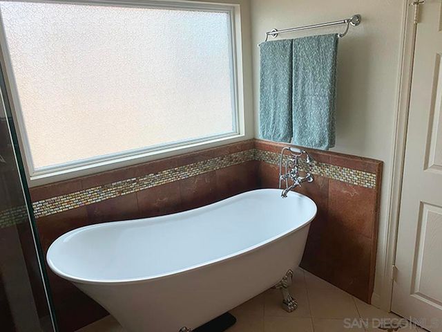 2176 Eastridge Loop, Oxnard, CA 93036