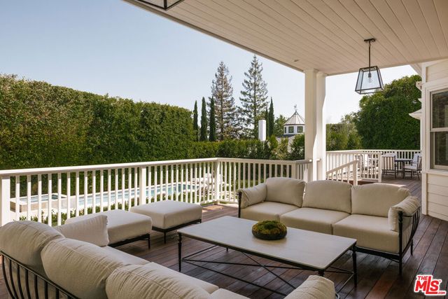 1228 Amalfi Drive, Los Angeles, CA 90272