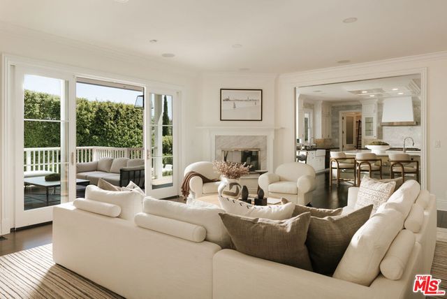 1228 Amalfi Drive, Los Angeles, CA 90272