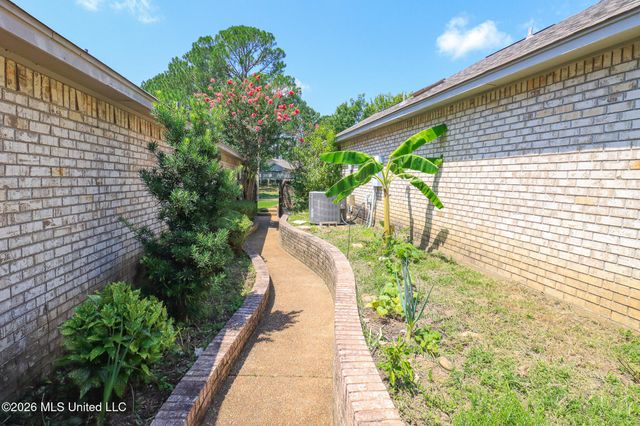 123 Caribbean Cove, Clinton, MS 39056