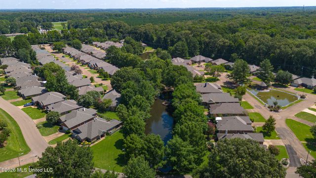 123 Caribbean Cove, Clinton, MS 39056