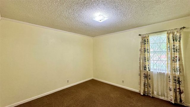 101 Town North Drive, Terrell, TX 75160