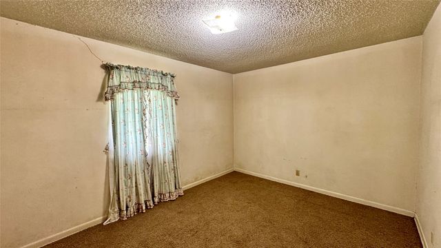 101 Town North Drive, Terrell, TX 75160