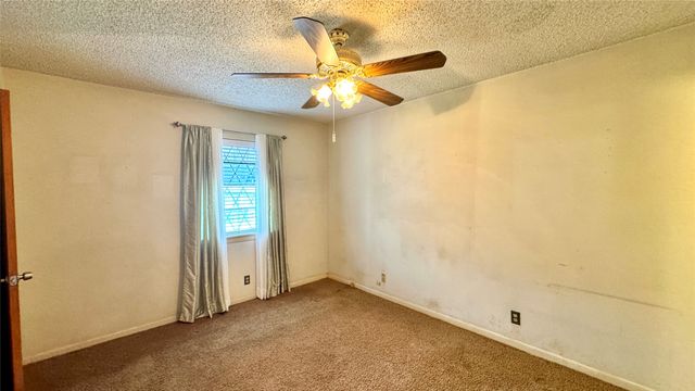 101 Town North Drive, Terrell, TX 75160
